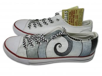 Scarpe dipinte assimmetric