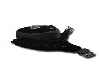 Borsello triangolare toppa custom nero